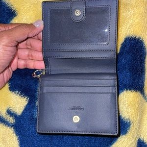 Coach snap wallet great condition